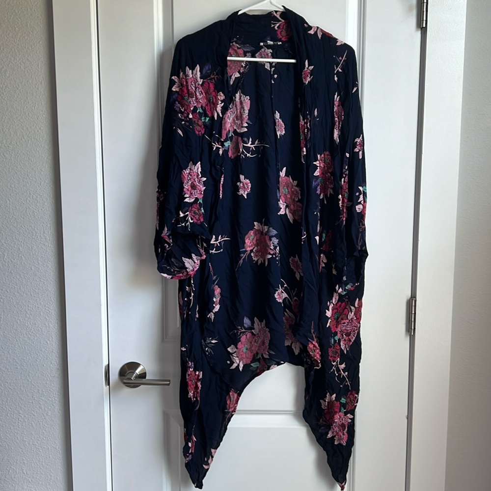 Navy blue flowered cover up Medium